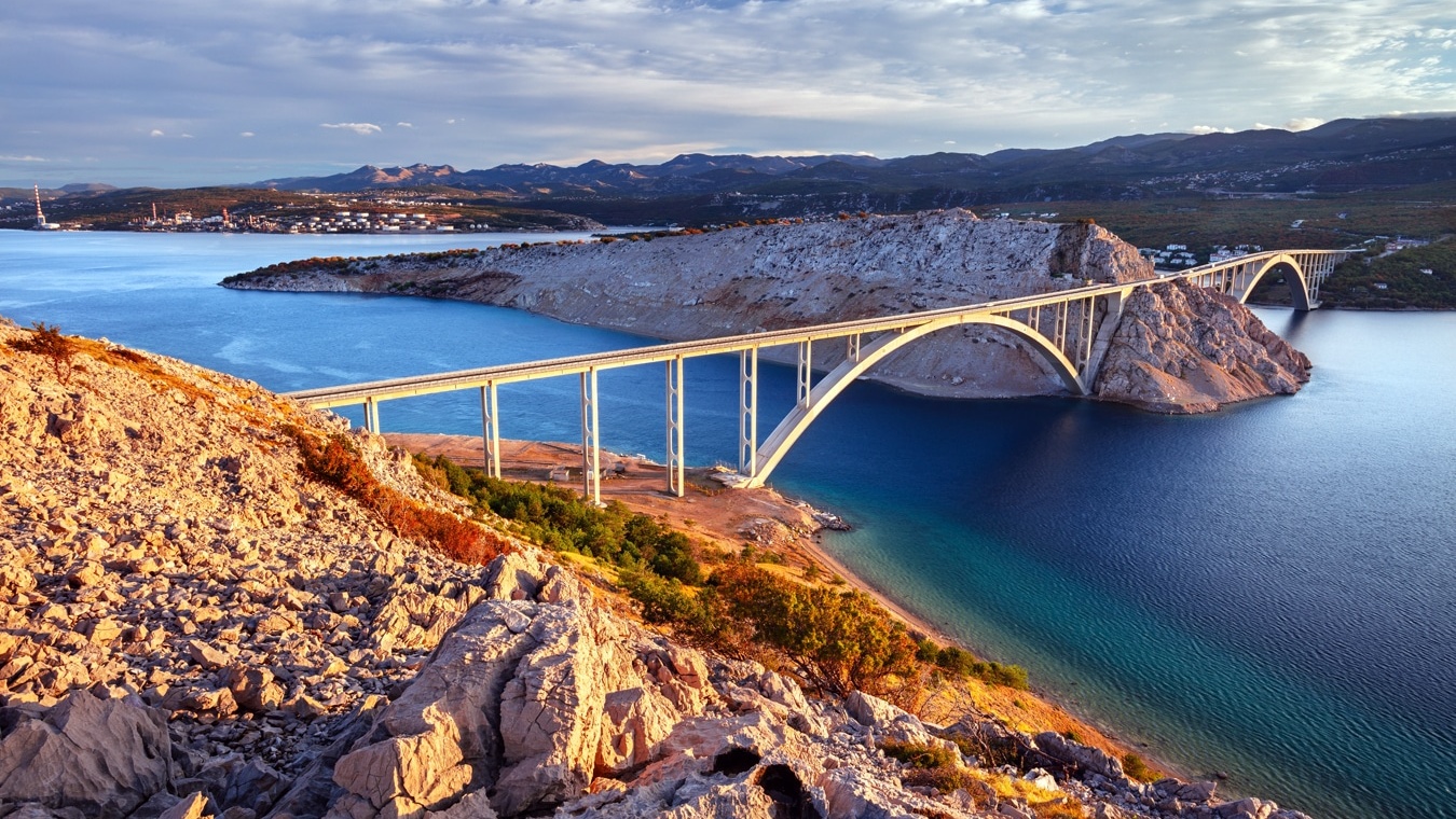 Ostrov-Krk_most-s-pevninou